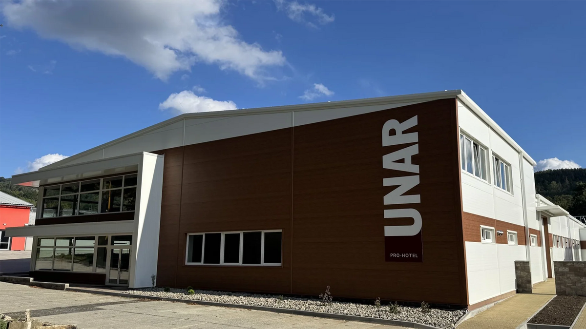 UNAR – Egy régi üzemet lebontani könnyű – újat építeni kompromisszumok nélkül egészen más történet