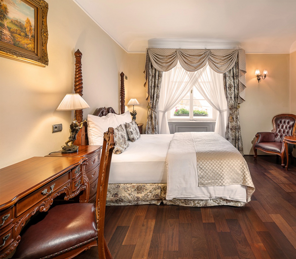 Iron Gate Hotel & Suites — 1. galériakép